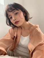 キーダ(KEEDA)&nbsp;抜け感のあるオリーブベージュで軽やかなボブ