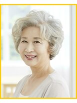 ヘアー リラックス 風香(HAIR RELAX)&nbsp;グレイヘア・グレーヘア・70代・８０代のパーマヘアカラー