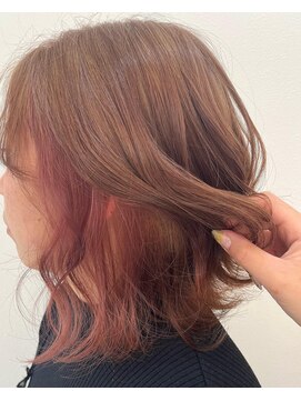 ラムーア(Rahm.) 暖色ベージュ×ピンクのインナーカラー☆