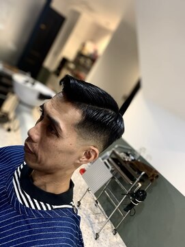 秋元理髪 イケオジスキンフェードスタイル