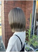 ボブとオリーブカラー