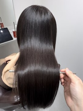 ライア 下北沢(laia) 艶髪【髪質改善 下北沢 マンツーマン トリートメント】