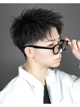 リップス レイ ギンザ(LIPPS Ray GINZA) ツーブロック刈り上げ大人30代短髪パーマ @lipps_satoshuhei