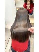 エラ(Ella) 乾かすだけでまとまる髪質改善トリートメント