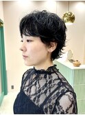 無造作に動くショートパーマ♪