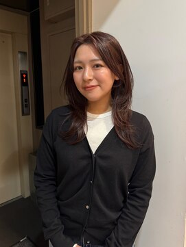 シーサカエ(SHE.sakae) warm color × hush cut