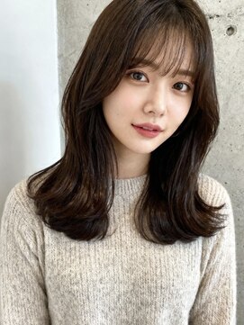 外ハネボブ40代タッセルボブグラデーションカラーヘアカラー