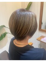 ミュミュ(mu-mu) ハイライトベージュ似合わせカット