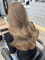 サンク 原宿 表参道(cinq) 原宿ベージュカラーケアブリーチレイヤーカットミルクティー前髪