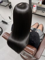 エクシーズ 新宿(XYZ) 縮毛矯正+髪質改善トリートメント