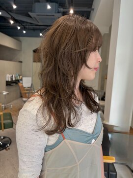 ヘアー アイス ルーチェ(HAIR ICI LUCE) ブリーチなしオリーブベージュグレージュレイヤーカット/中西