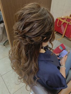 ミルクティー(Milk TEA) ハーフアップ