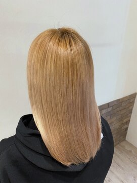 ヘアメイク シュシュ(Hair make chou chou) アッシュブラウンネオウルフ外はねボブ20代30代