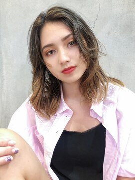 アイティーバイアルバム 藤沢店(IT by ALBUM) カジュアルウェーブ_カーキグレージュマッシュショート_68034