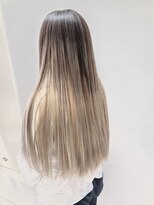 ヘアーライズ 池袋東口店(hair RISE) アッシュグレージュホワイトシルバーハイライトシャドールーツ