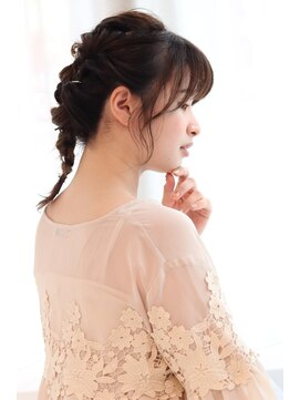 ビューティーアンドフリーハコ(Beauty&Free HACO) 大人可愛い/ゆるふわアレンジ/編みおろしスタイル