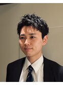 ビジネスマンの方におすすめの無造作ピンパーマショート