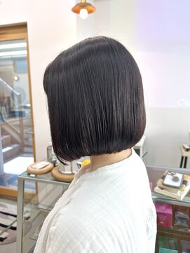 エルム 原宿 表参道(yelm) 梅雨時期ピッタリのナチュラルストレート地毛風カラーボブ