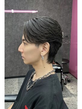 スライバイリアオオサカ(Sly By Ria OSAKA) ～センターパートウルフ～【大阪】【梅田】