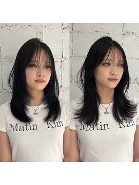 ヨーク(YOKE) ミディアムレイヤーフェイスレイヤーくびれヘアグレージュ