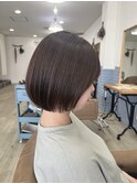 オリーブベージュ