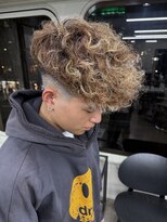 ニコ トウキョウ ロジック(nico TOKYO Logic) スキンフェードスパイキーショートパーマ短髪刈り上げ