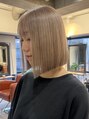 イリ 大阪(ili)&nbsp;ミニボブ、ミルクティーカラー、ルーツカラー、ローライト、