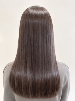 ネイヴスヘアー 香椎照葉店(Neivs Hair)の写真/驚くほど自然で柔らかな仕上がりは価格以上☆！気になるクセや広がりを解消してうるつやストレートに...♪