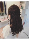 ねじり留めハーフアップ