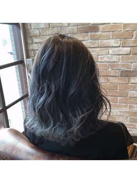 リーヘア(Ly hair) ホワイティブルーグラデーション