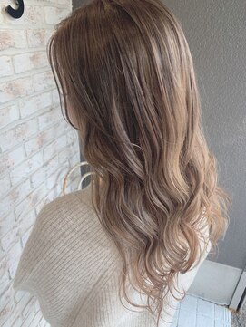 ケルサス(celsus) ミルクティーベージュ