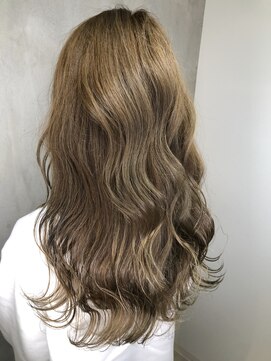 ルッソ チアロ(Lusso chiaro) グレーベージュ◎30代40代50代