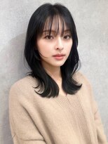 簡単スタイリングヘアセンターパートゆるふわロングハイレイヤー