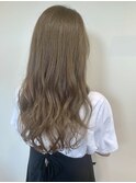 オリーブベージュ