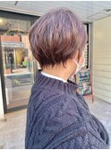 耳掛けショートボブ/襟足束感ショート/アッシュベージュ
