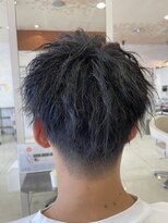 レイフィールド 滝の水店&nbsp;メンズショートツーブロックツイストスパイラル