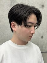 オーシャントーキョー ホワイト 原宿(OCEAN TOKYO WHITE)&nbsp;黒髪センターパートショート