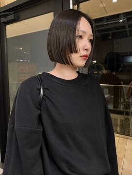 ステン(sten) 姫カット/黒髪ボブ/切りっぱなしボブ/ストレートボブ