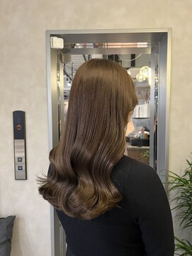 フィエルウメダ(Fier umeda) 〇ブラウンベージュカラー〇