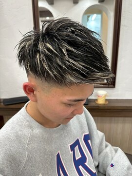 アミリー ひたち野うしく店(Amily) ハイライトバレイヤージュダブルカラーケアブリーチ20代30代