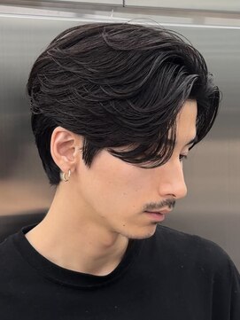 レタッチバイフィフス(RETOUCH by fifth) センターパートニュアンスパーマワンカールパーマ韓国コンマヘア