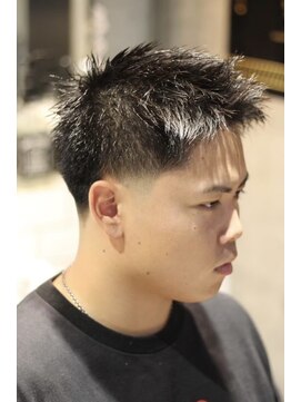 キングスマントーキョー 三鷹店(KINGSMAN TOKYO) アップバング / ツーブロック / スキンフェード[三鷹/バーバー]