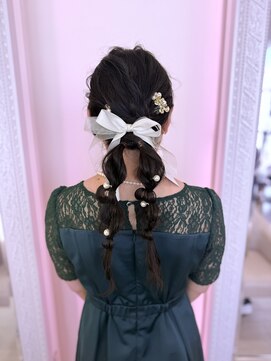 ヘアメイクアン(Hair Make Une) 結婚式ヘア*黒髪×ローツインで可愛く上品に♪