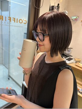 コワファーストナガサキシャンプーボーイ(COIFF1RST NAGASAKI SHAMPOO BOY) 今っぽくて可愛い10代20代前下がりショートボブ／長崎