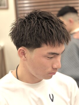 ザ チョップ ショップ ハラジュク(THE CHOP SHOP HARAJUKU) スパイキーショート + テーパーフェード