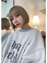 オンヌ(onnu) ケアブリーチベージュ×切りっぱなしボブ