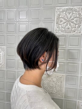 ルシエ(LUCIE) くびれショートボブ