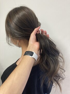 ナチュラル(Natural) ロングポニー