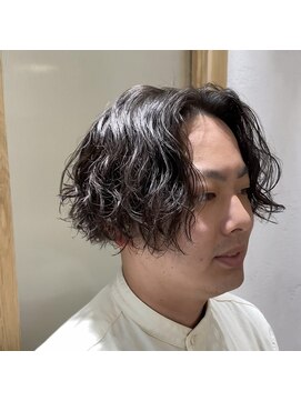 ウェーブ(WAVE) ミディアムセンターパート×スパイラルパーマ/メンズパーマ