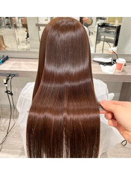 キュア 表参道(CURE) 黒髪/グレージュカラー/ココアベージュ/ヘルシーロング/表参道